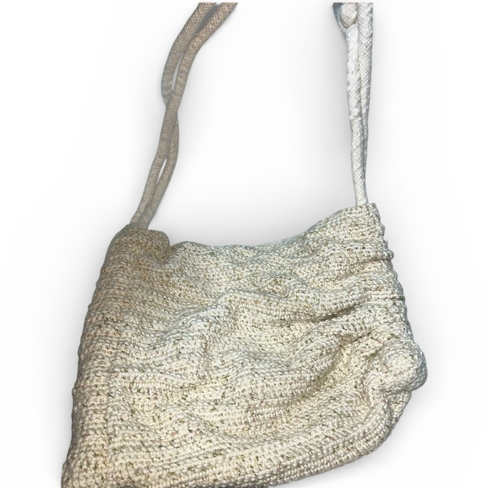 Woven crocheted scrunch side shoulder bag tote clutch purse knit ivory off white